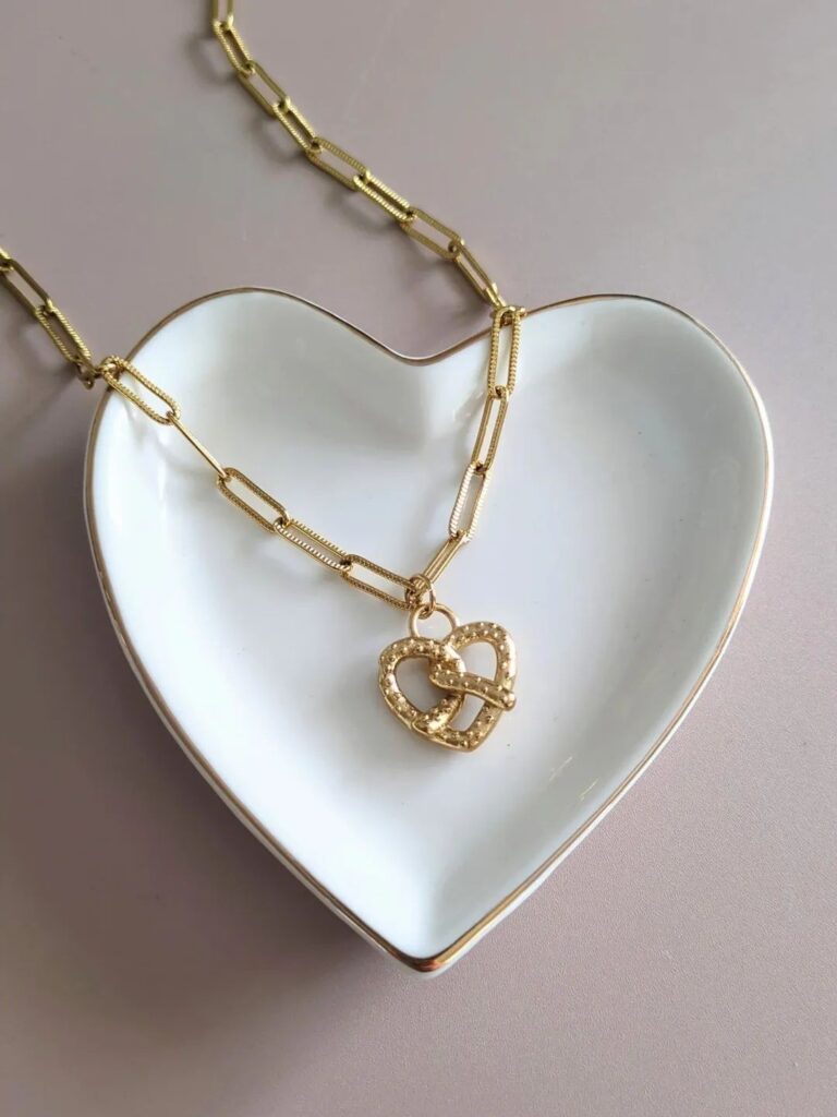 Collier "Coeur Bretzel"
