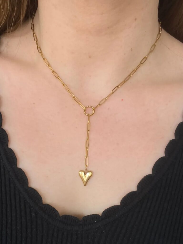 Collier cravate Coeur