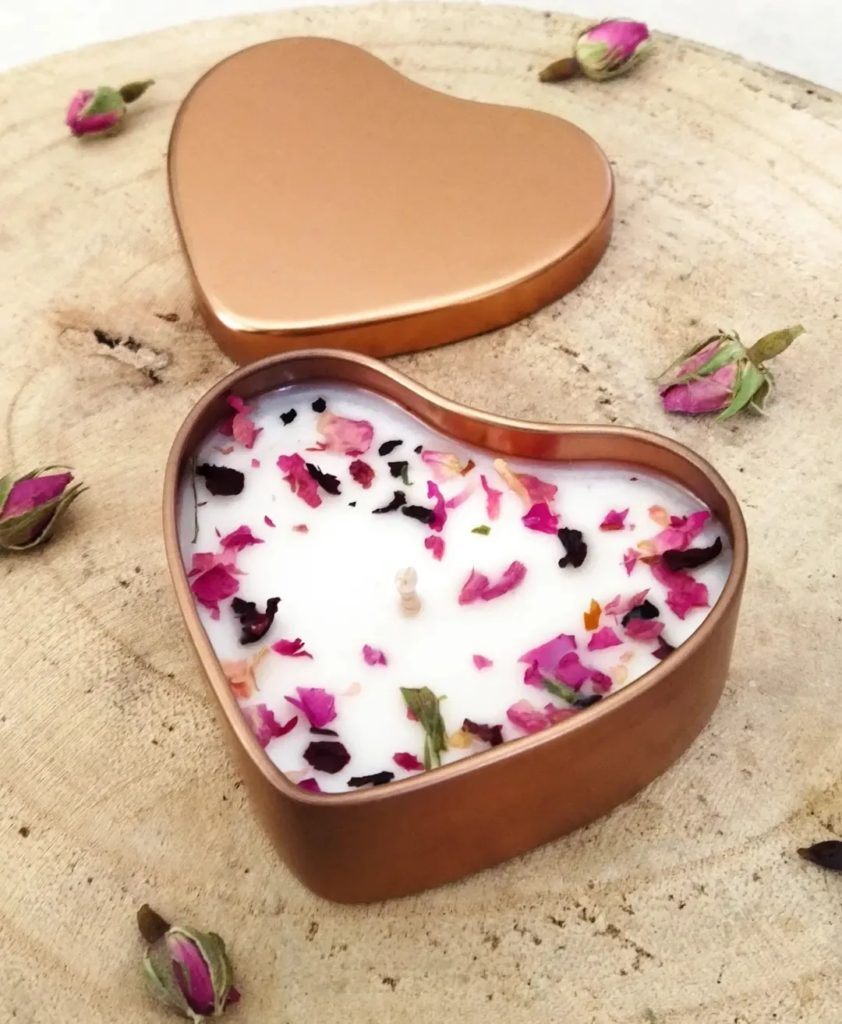 Petite bougie La vie en rose - boîte métallique coeur bronze